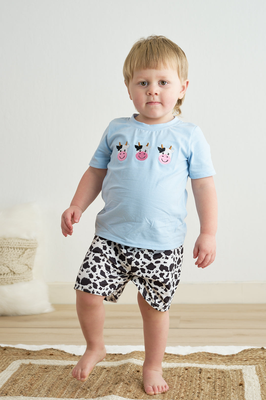 Blue cow embroidery boy set