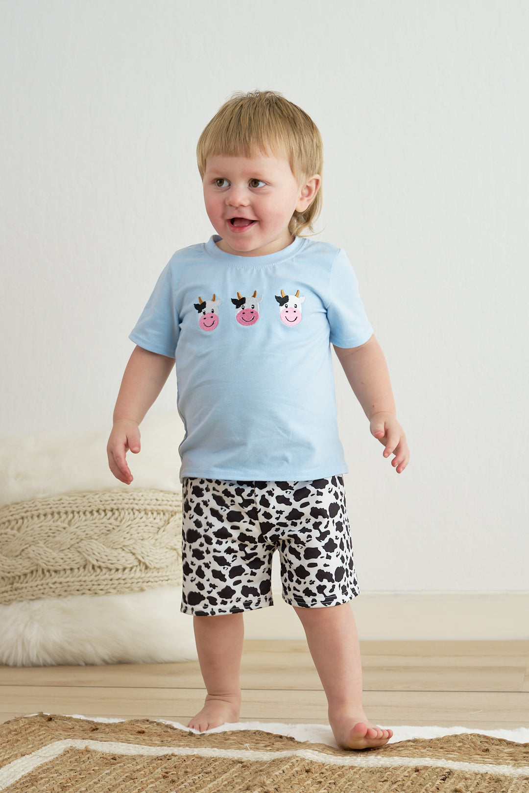 Blue cow embroidery boy set