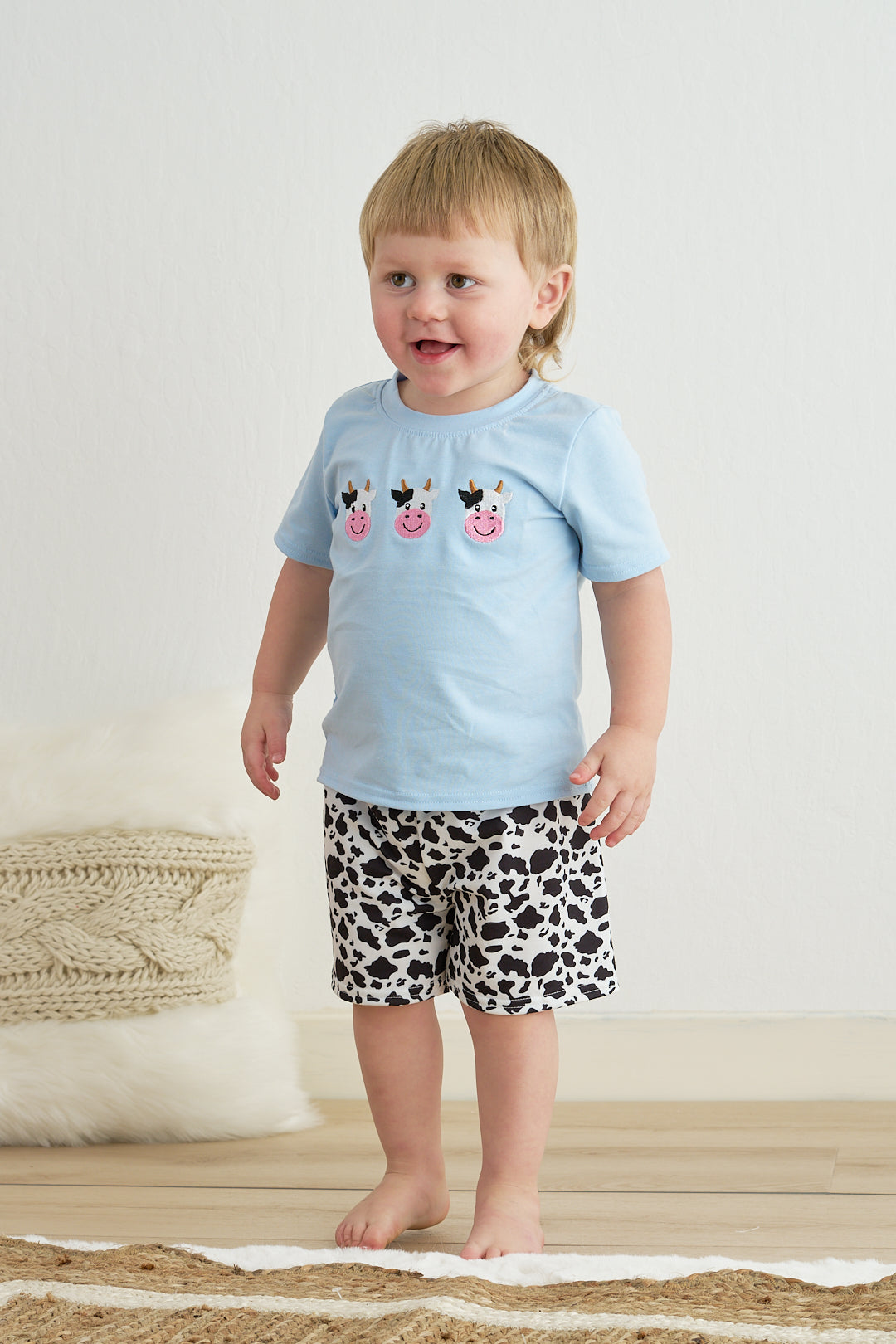 Blue cow embroidery boy set