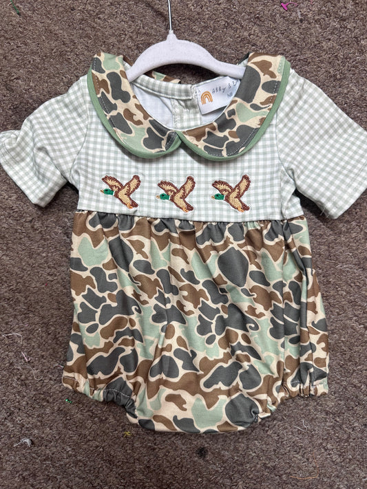 Camo Embroidery Bubble